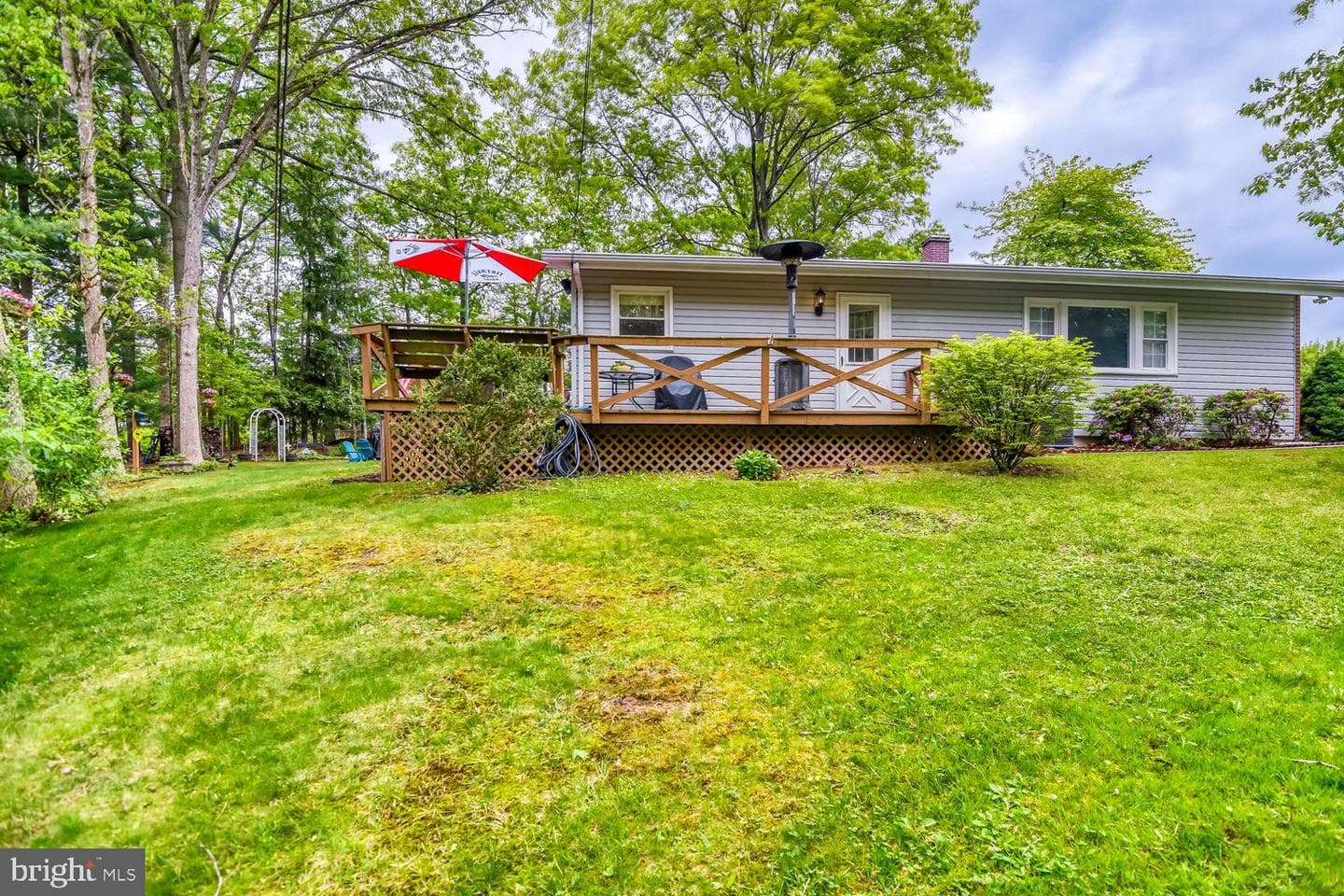 11 Lake Forest Court photo 38