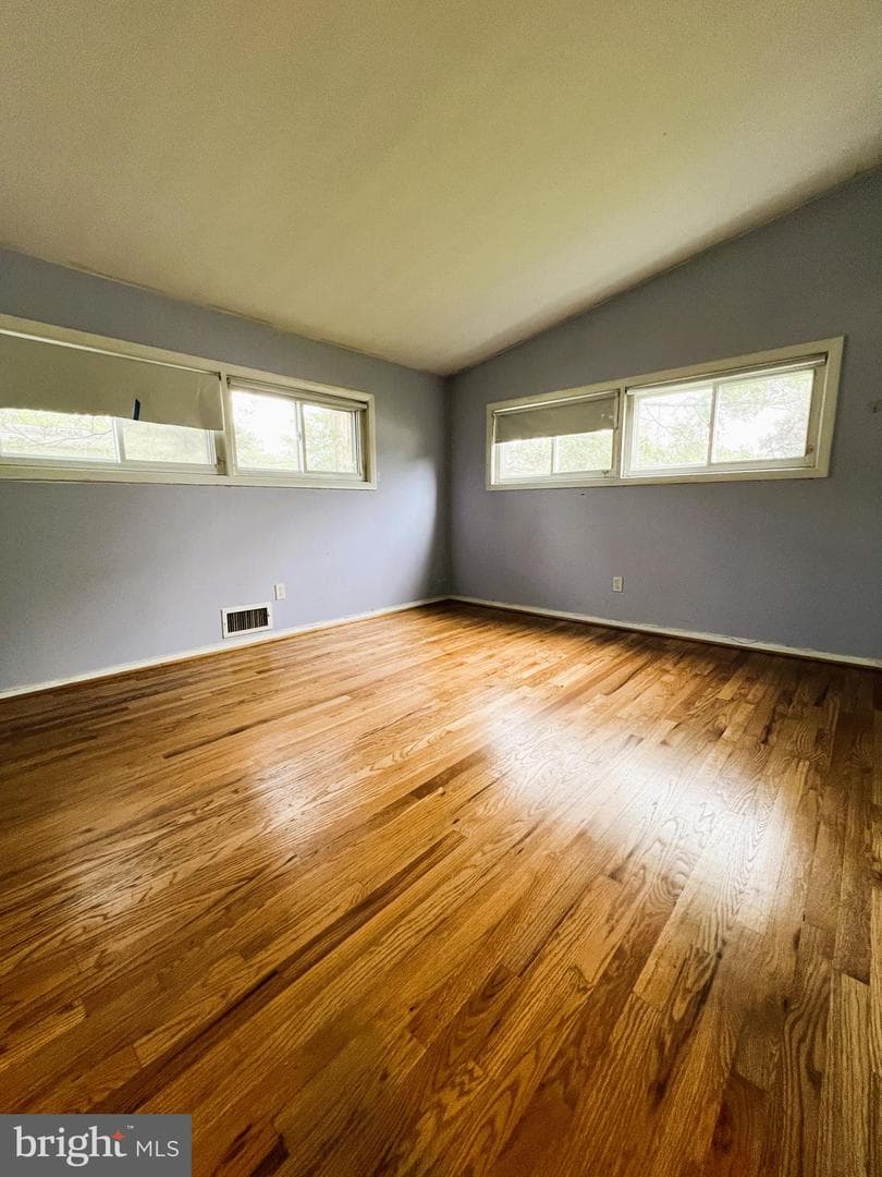 2400 Lightfoot Drive photo 18