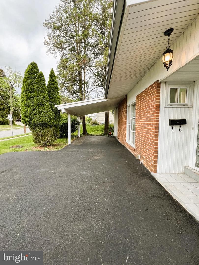 2400 Lightfoot Drive photo 31