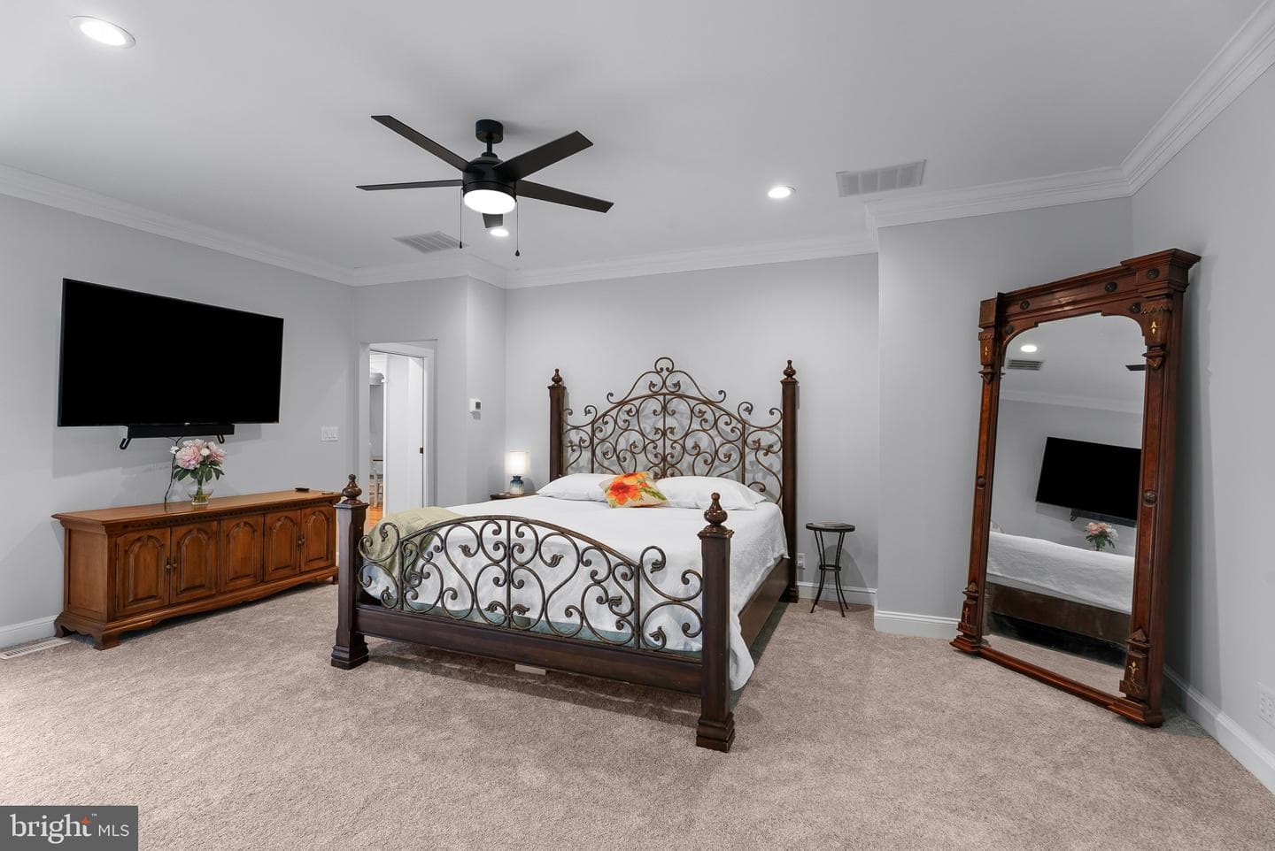 9 Folly Farms Court photo 28