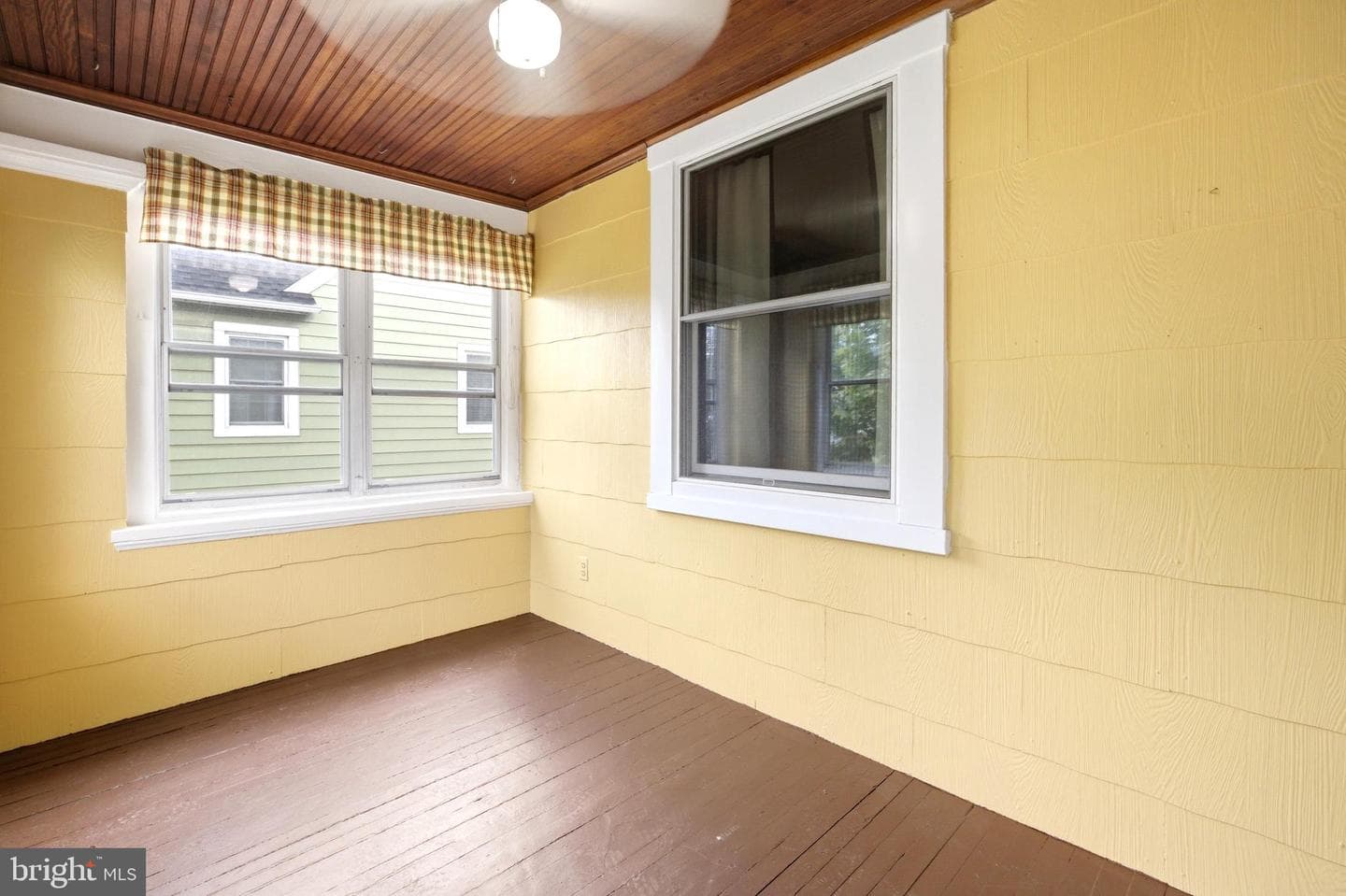 1308 Elm Road photo 4