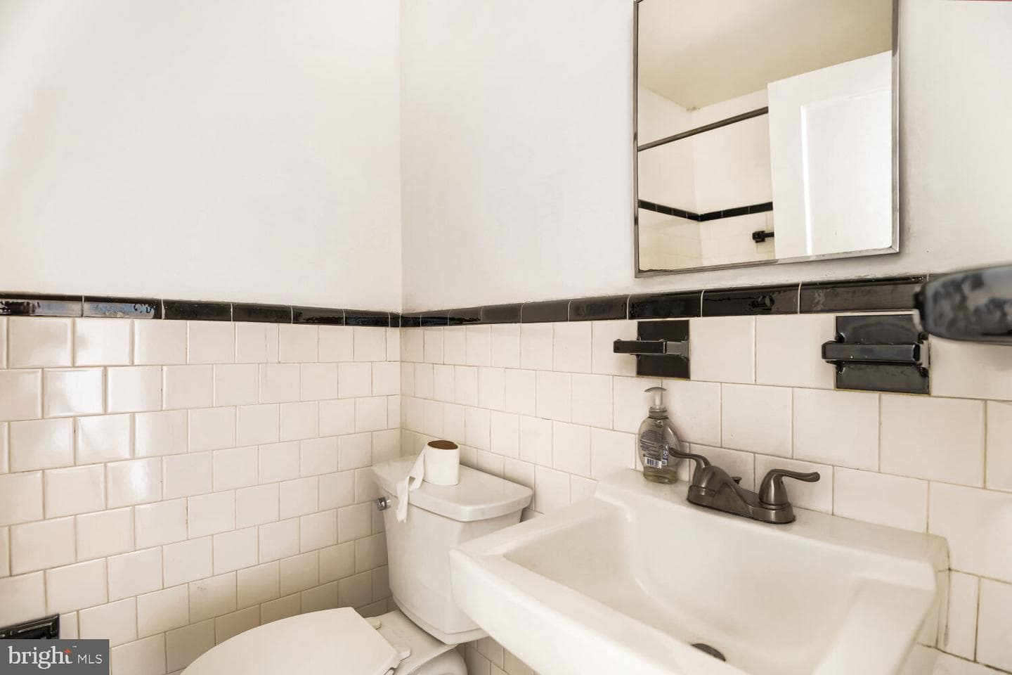 7450 Manchester Road photo 9
