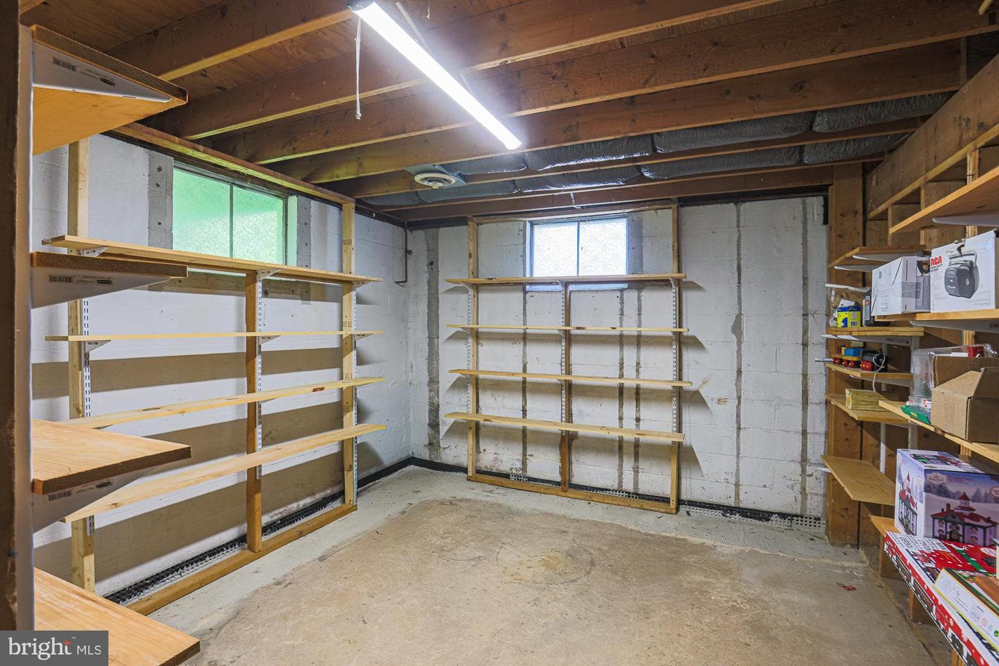 7933 34th Street photo 22