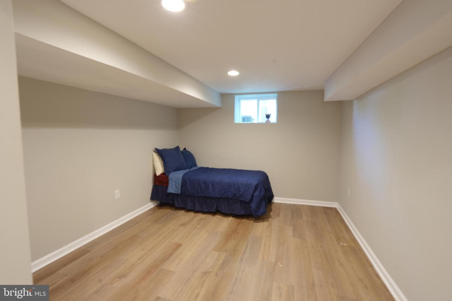 6205 Marglenn Avenue photo 26