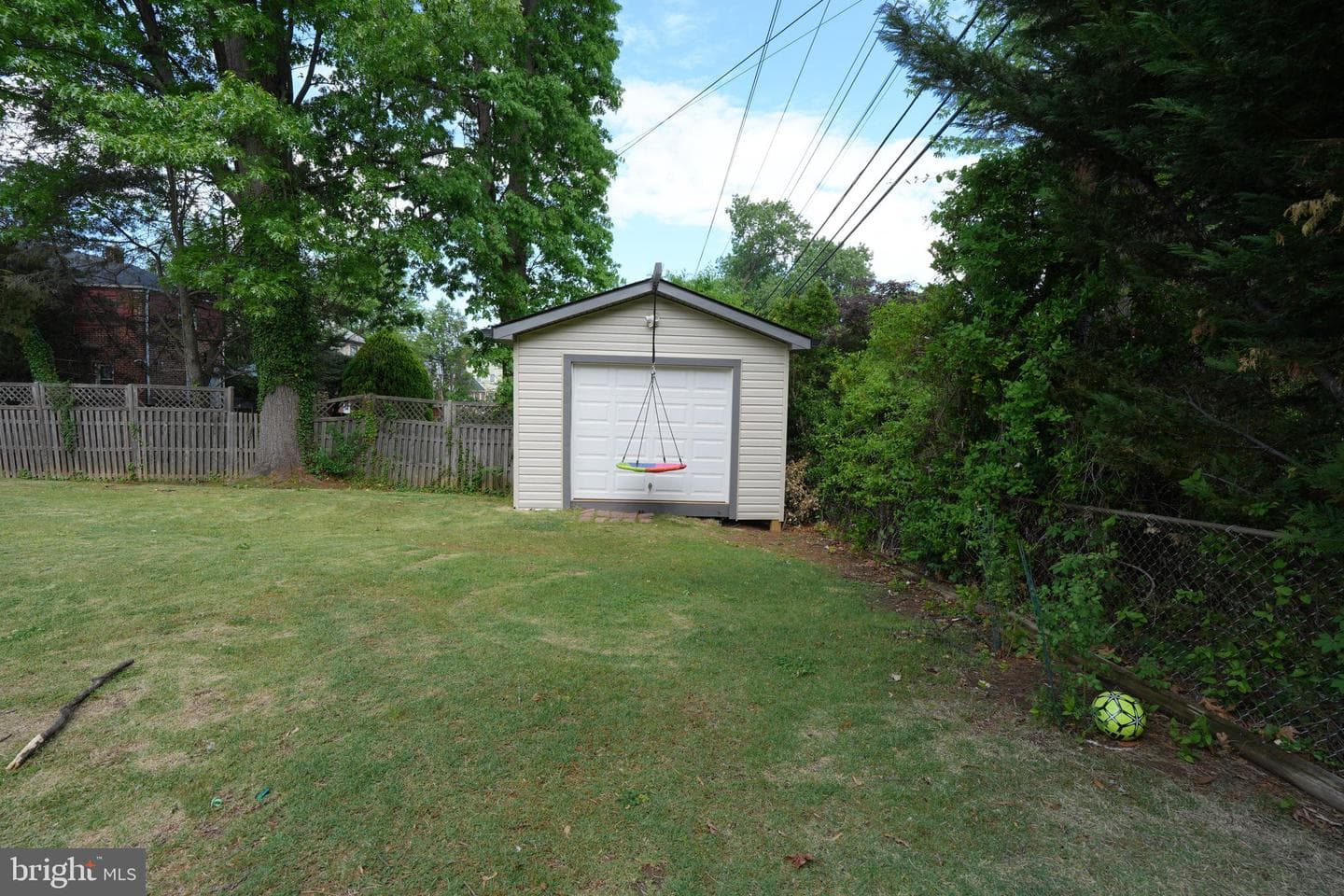 6205 Marglenn Avenue photo 33