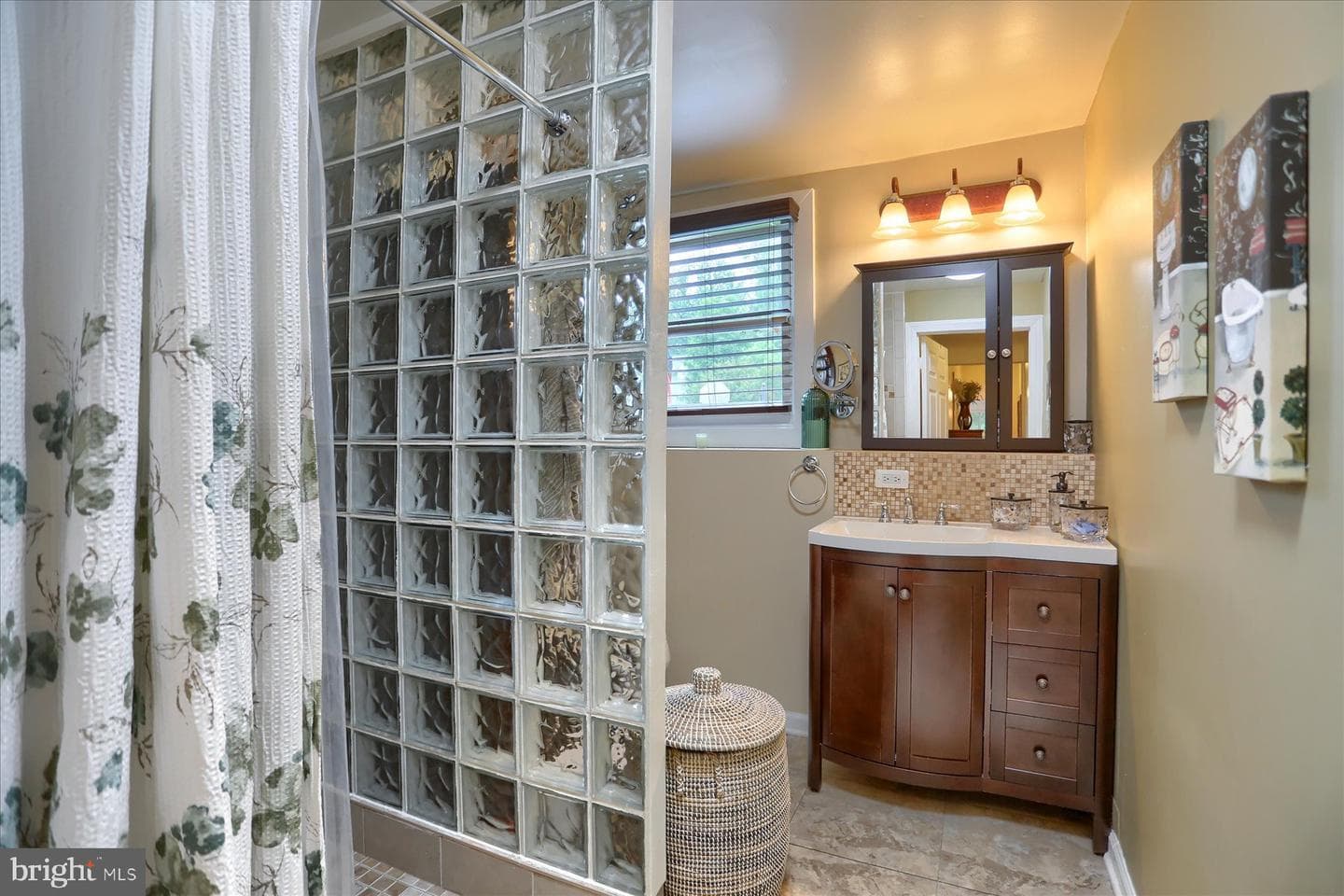 11 Tyburn Court photo 34