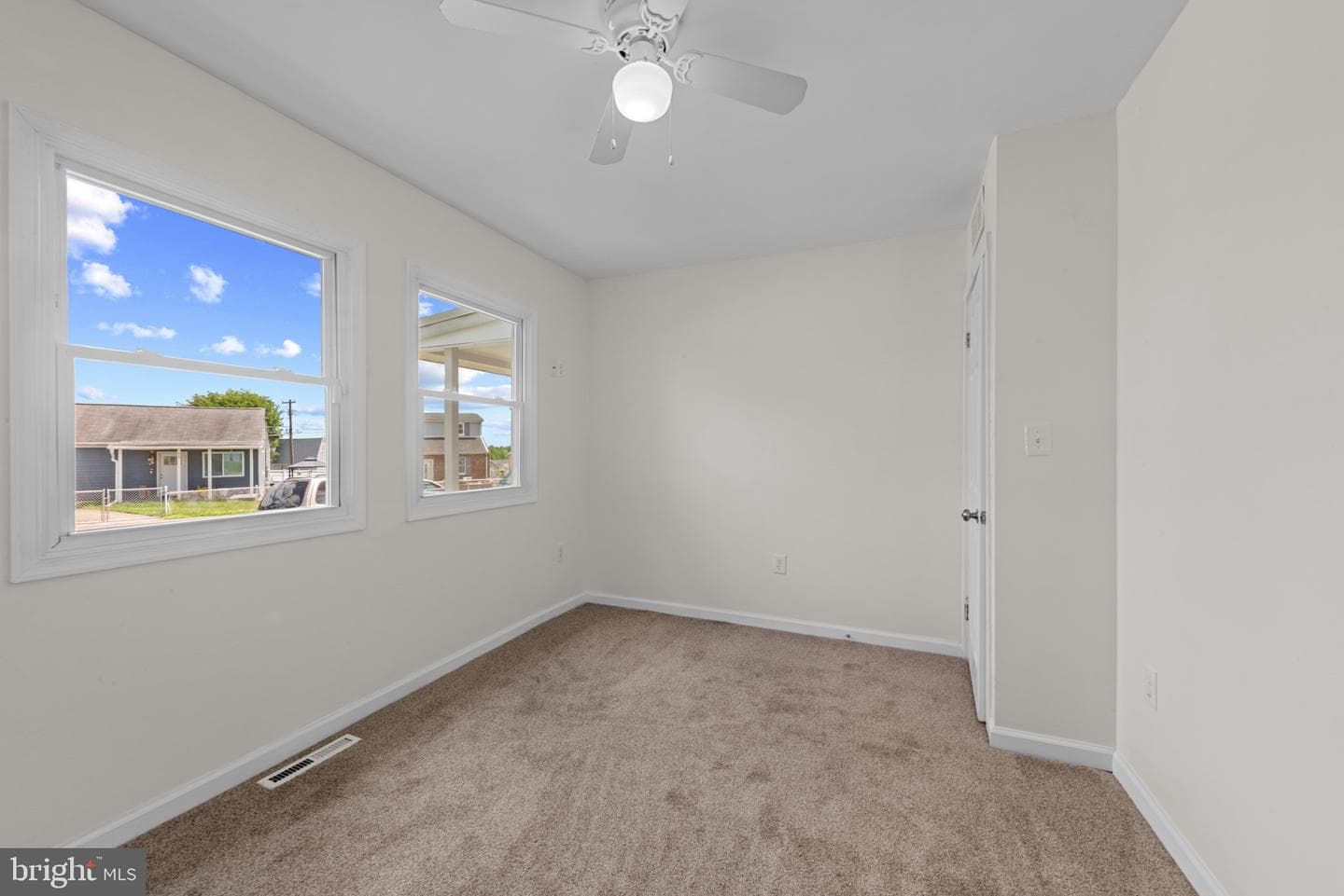 24 Yawmeter Drive photo 18