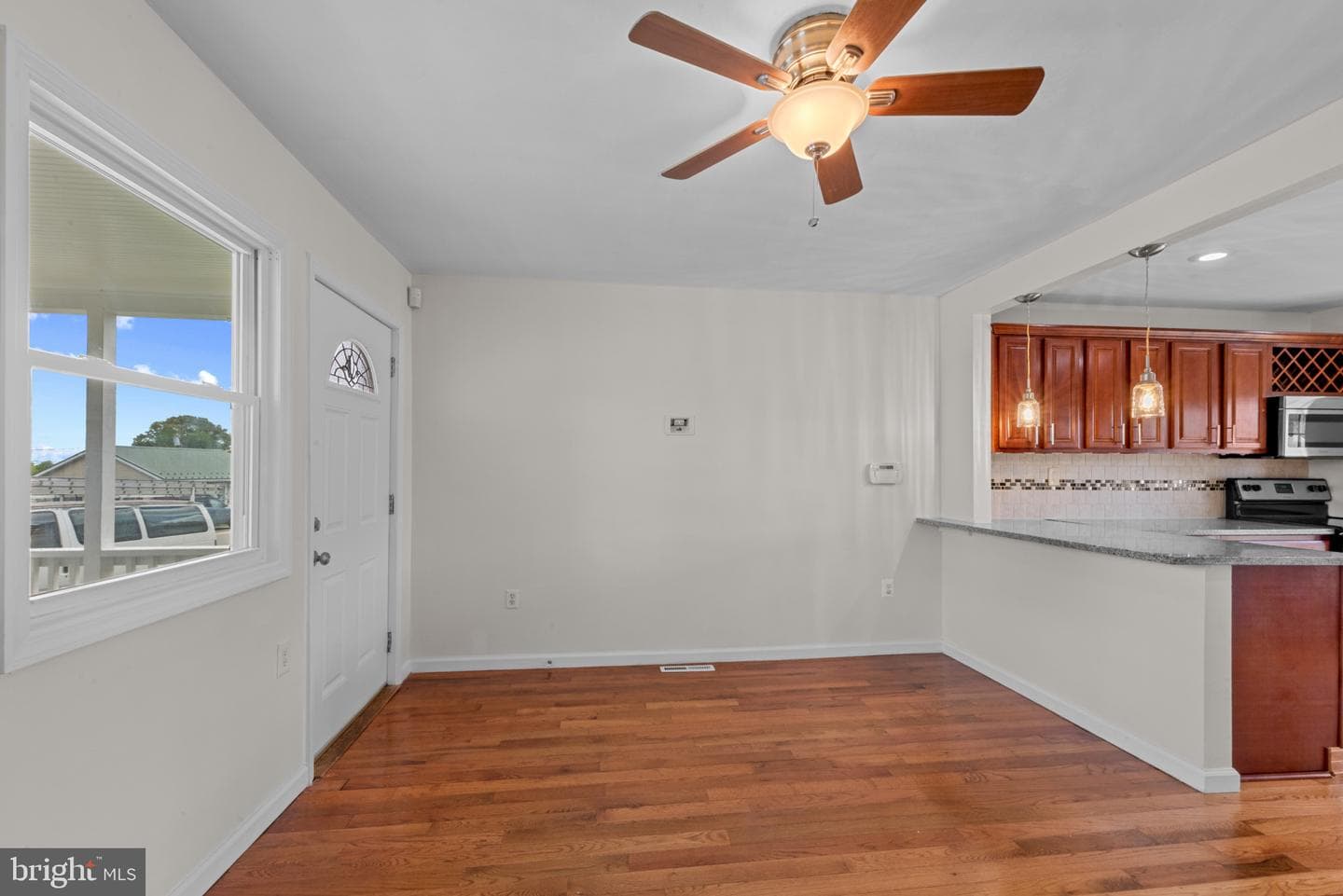 24 Yawmeter Drive photo 4