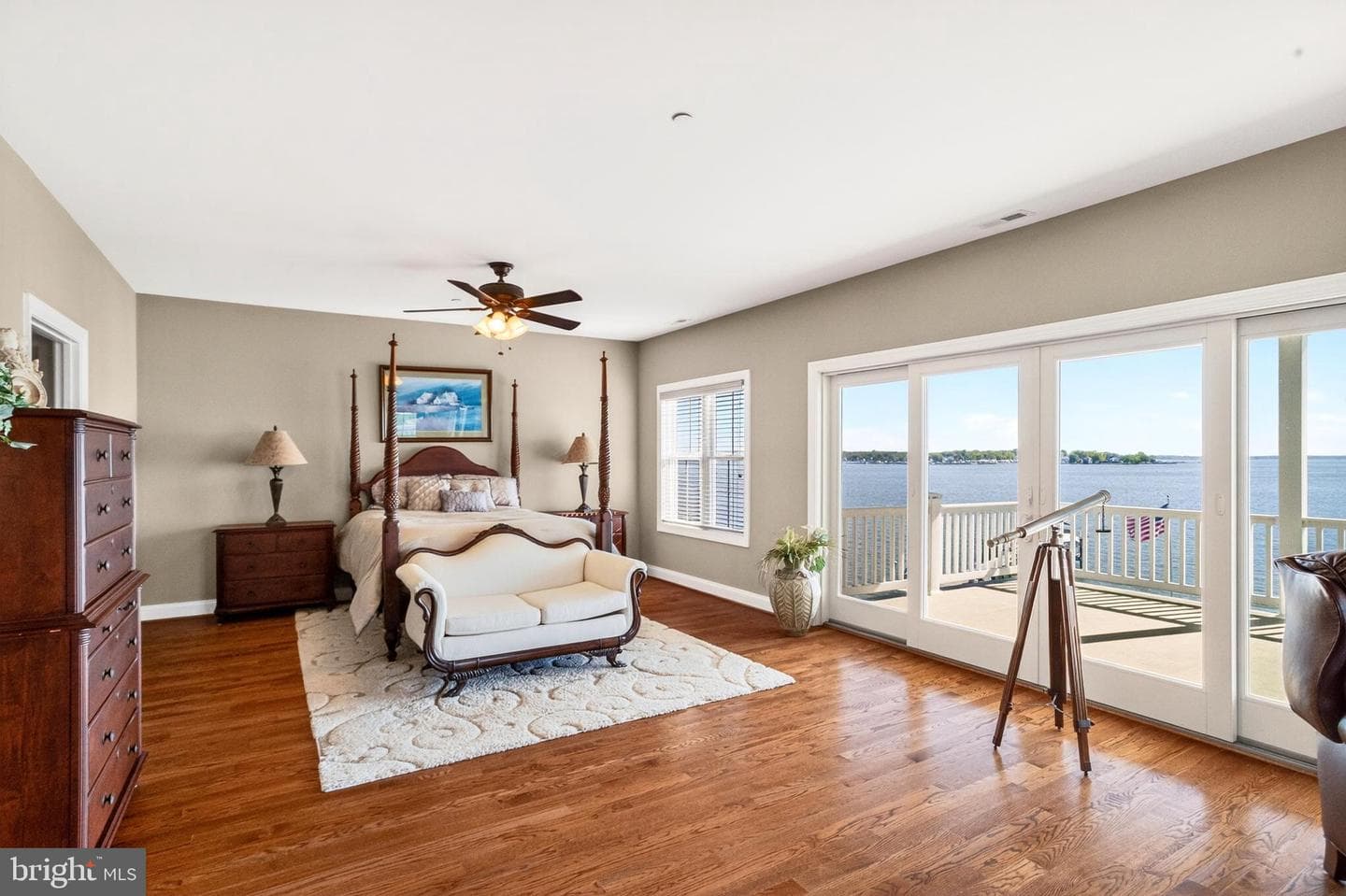 605 Rockaway Beach Avenue photo 25