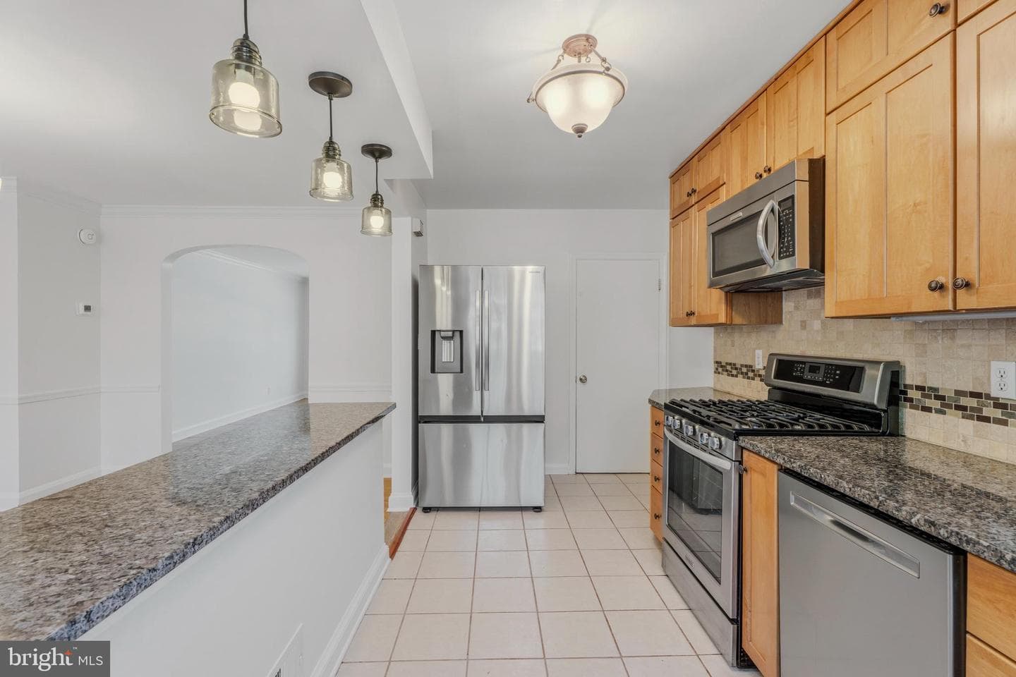 7037 Heathfield photo 19