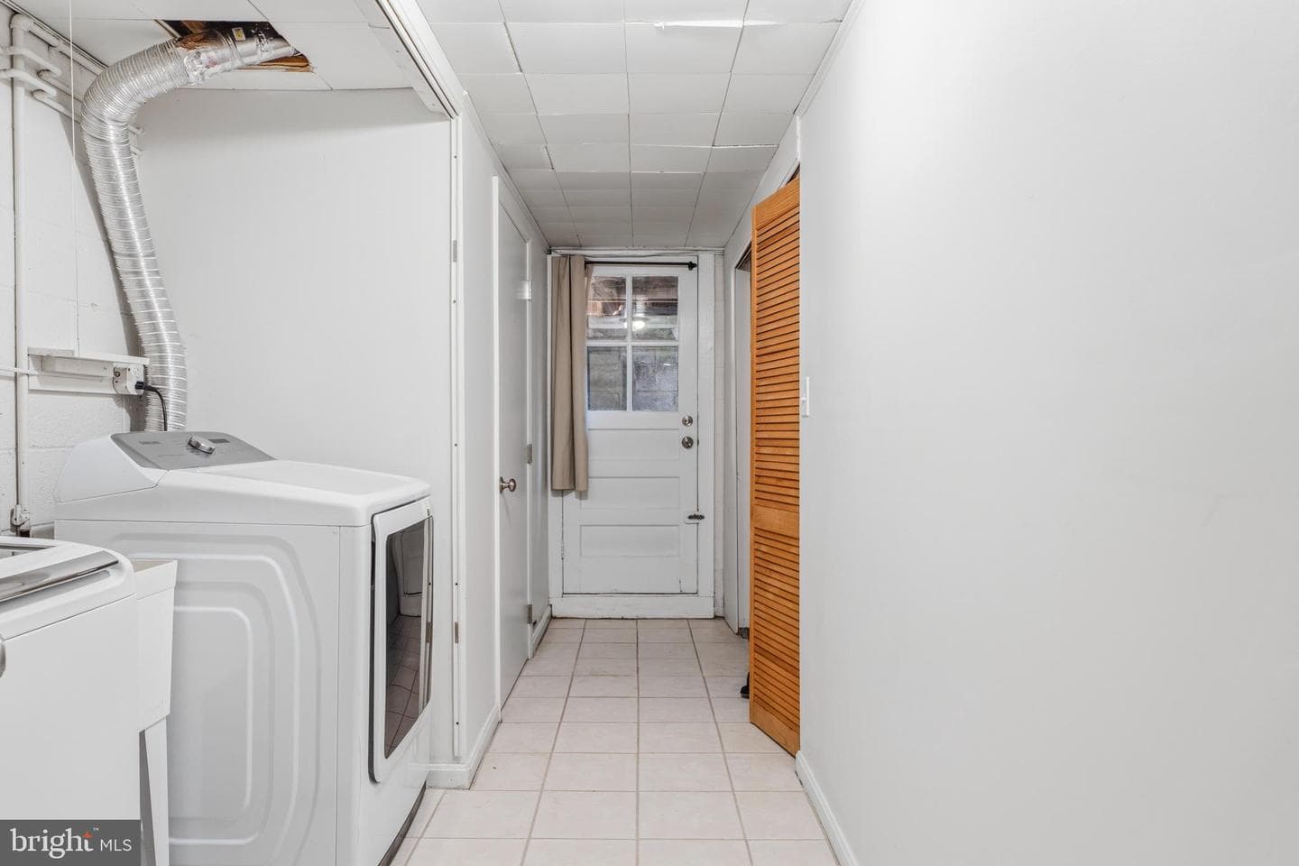 7037 Heathfield photo 37