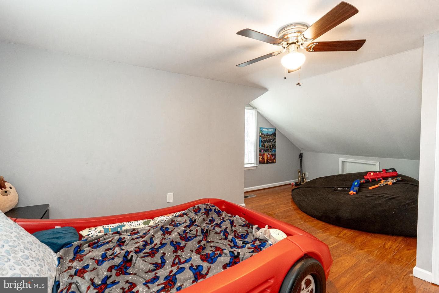 220 Pinewood Road photo 21