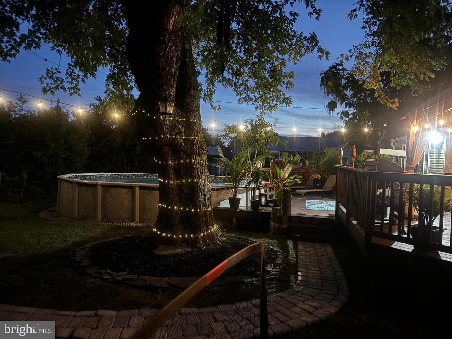 220 Pinewood Road photo 38