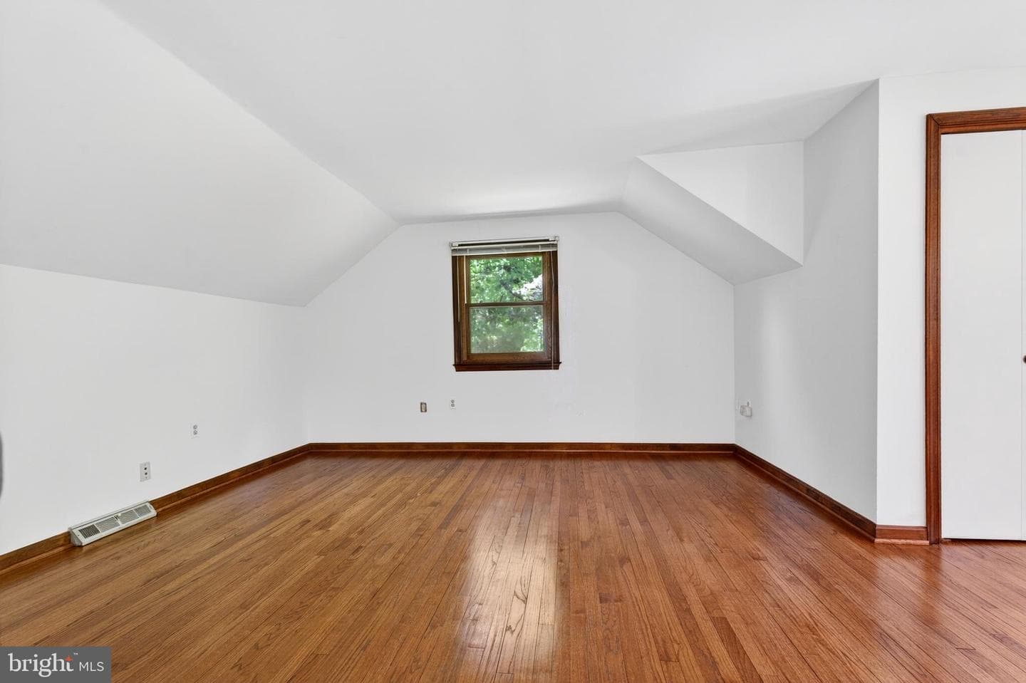 17201 Whiteley Road photo 25