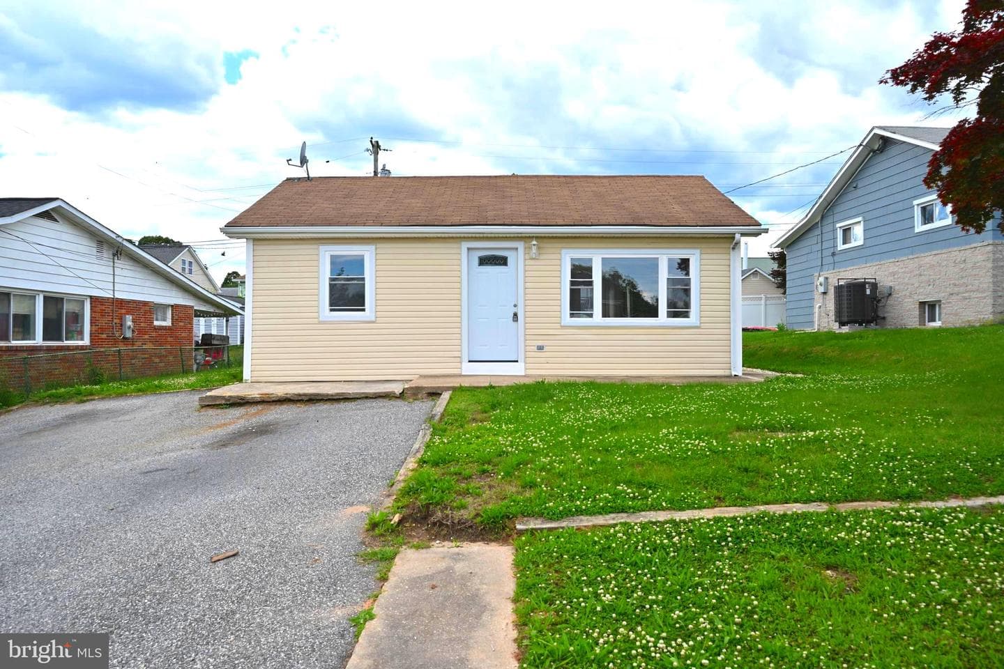 34 Compass Road photo 14