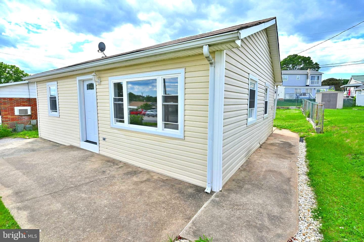 34 Compass Road photo 17