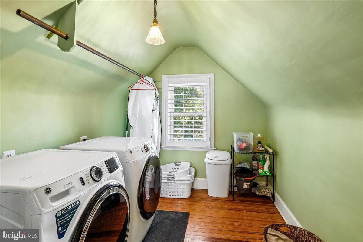7810 Chelsea Street photo 52