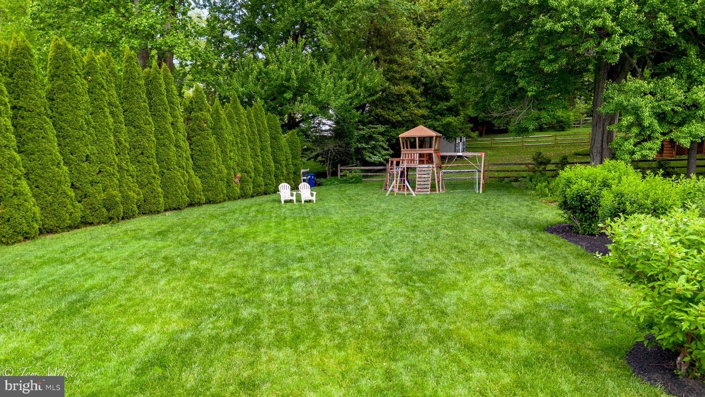 418 Range Road photo 35