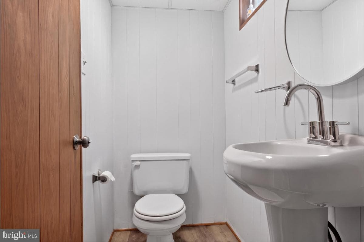 8521 Fieldway Drive photo 23