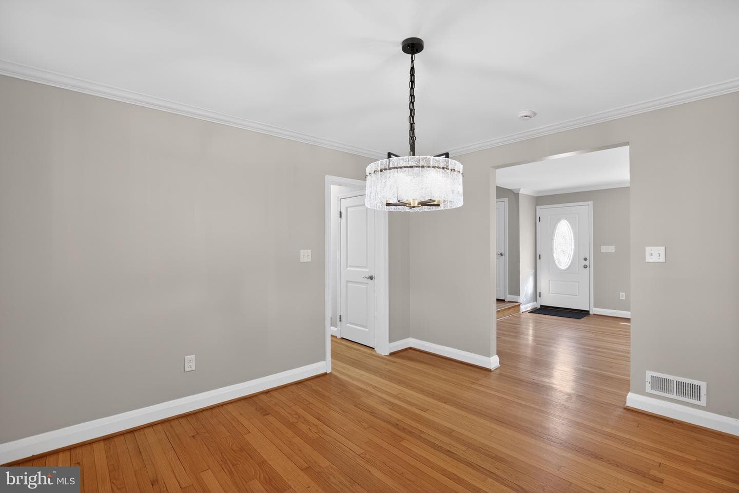 1504 Pickett Road photo 10