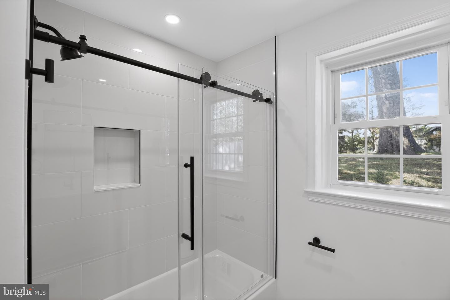 1504 Pickett Road photo 16