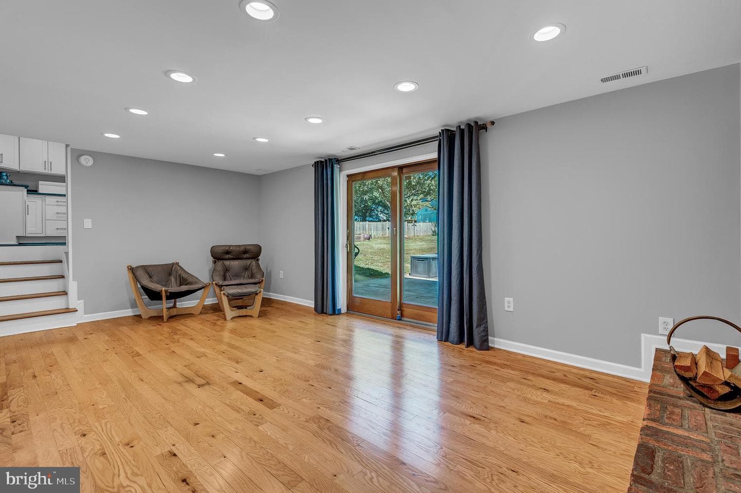 2532 Londonderry Road photo 14