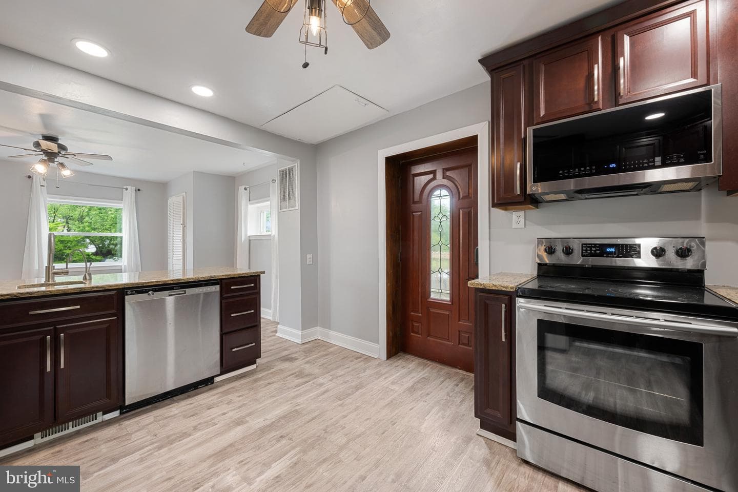 1509 Foltz Avenue photo 15