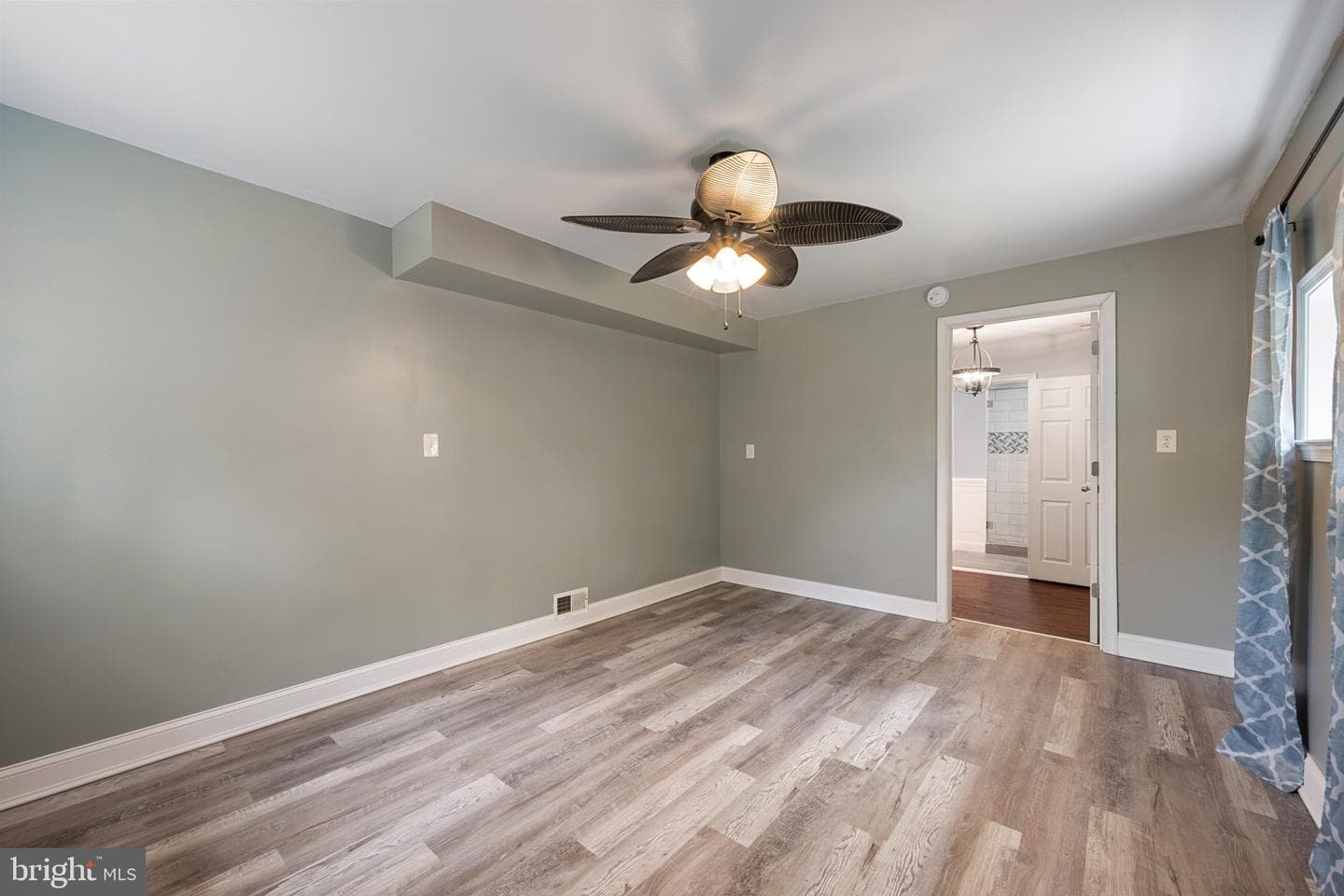 1509 Foltz Avenue photo 9