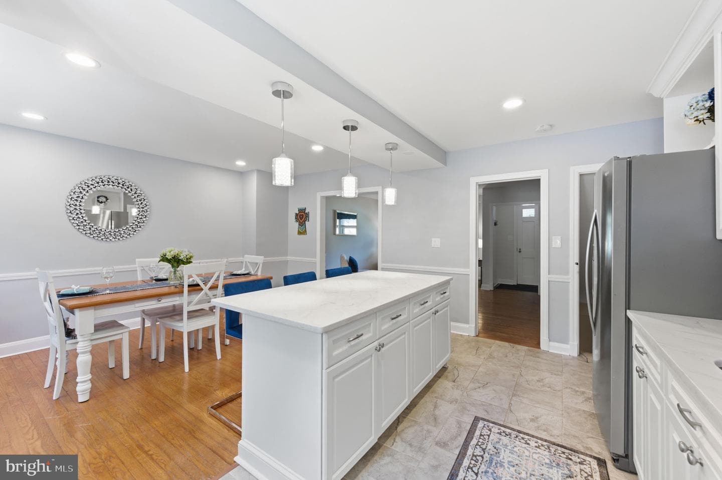 6467 Blenheim Road photo 10