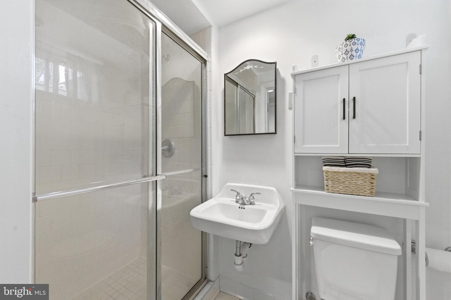 6467 Blenheim Road photo 36