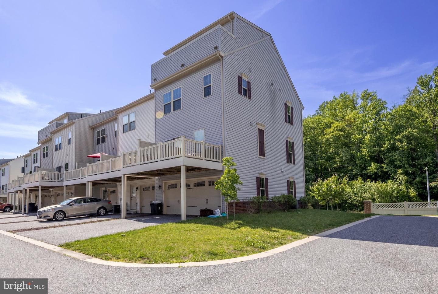 10129 Campbell Boulevard photo 33