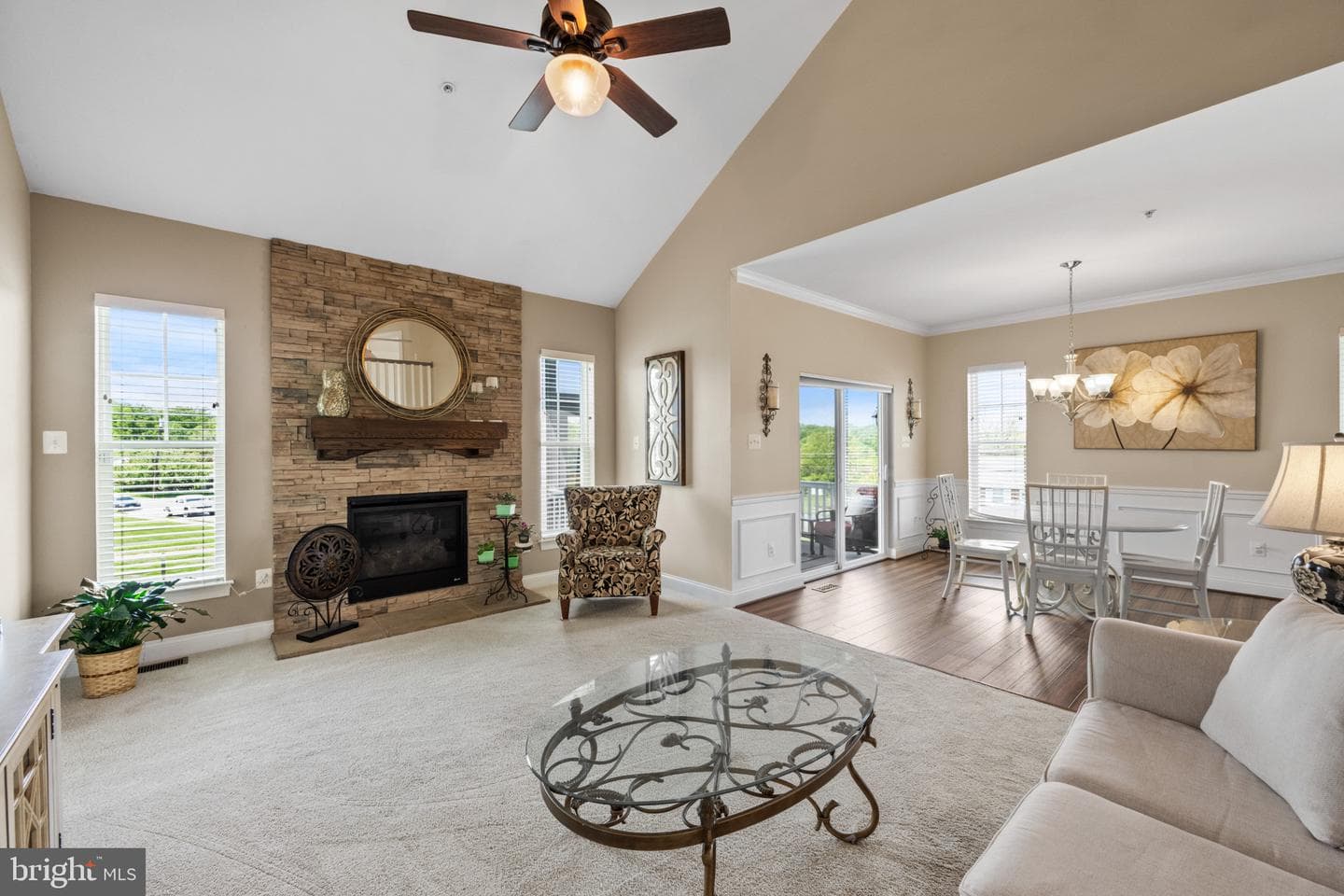 9736 Cross Road photo 14