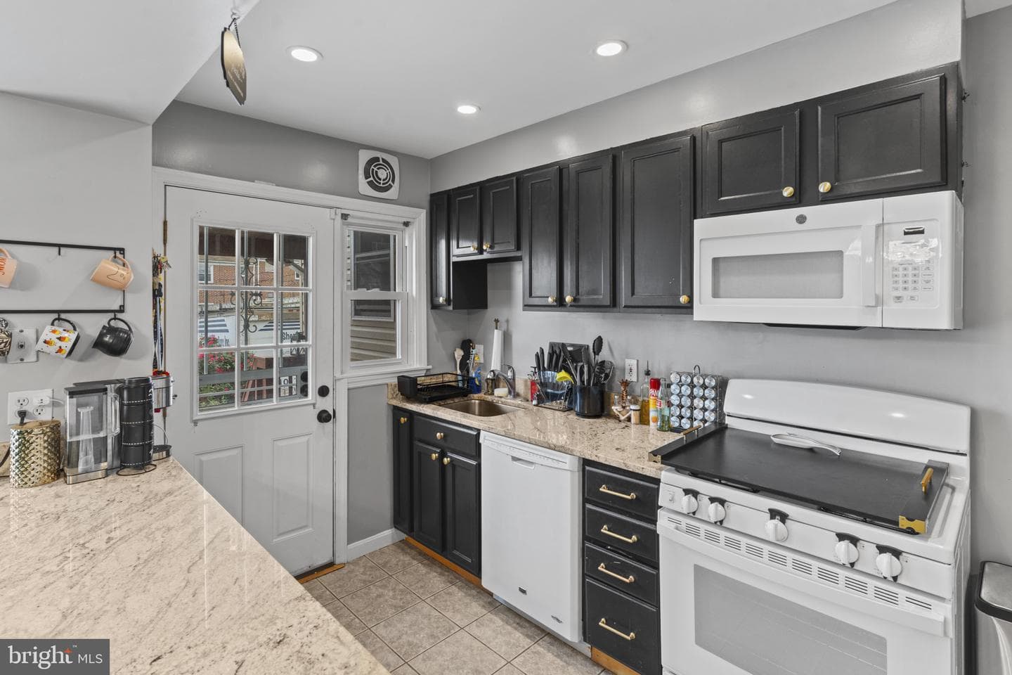 4428 Norfen Road photo 8