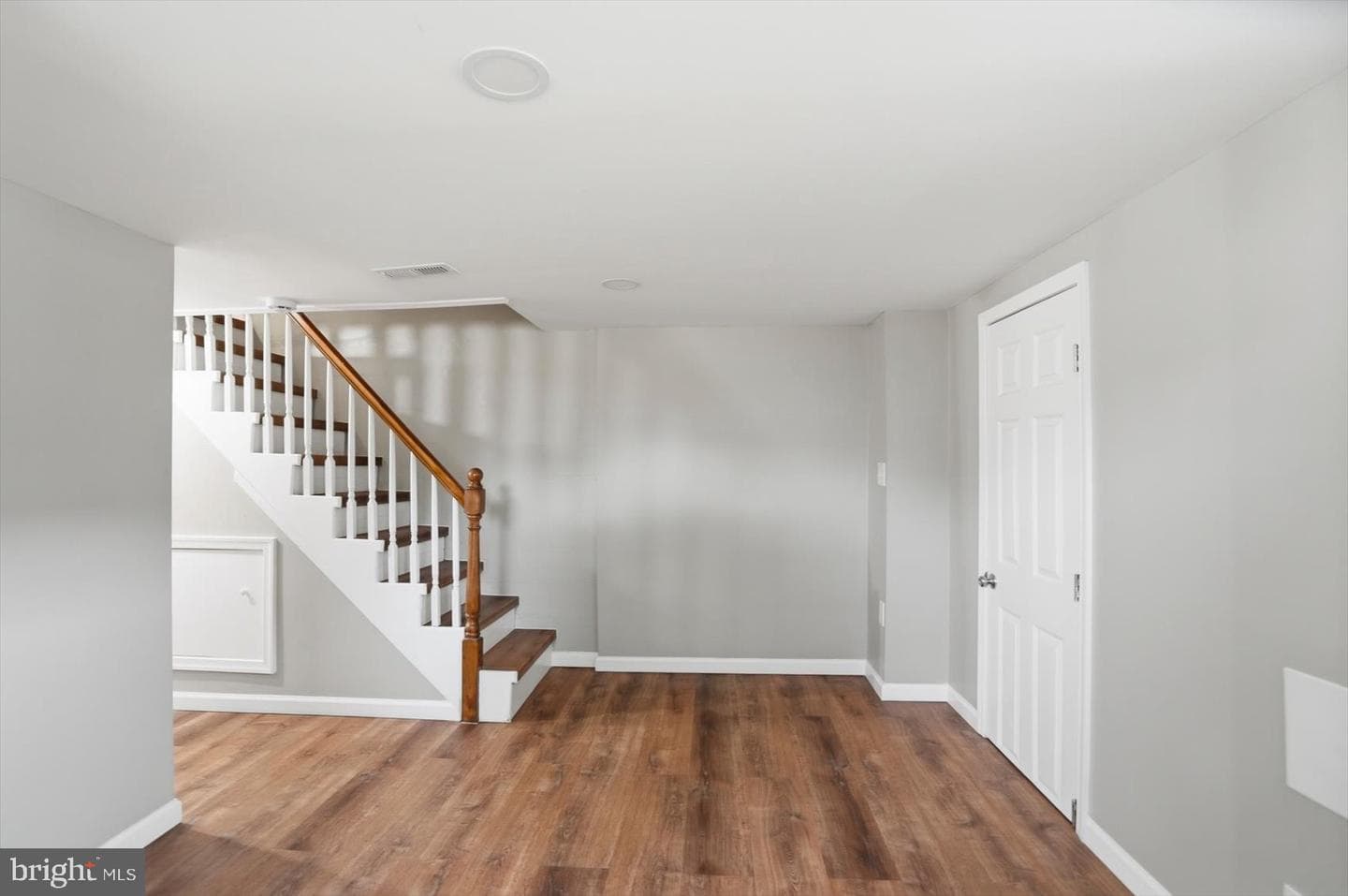 19 Warren Road photo 26
