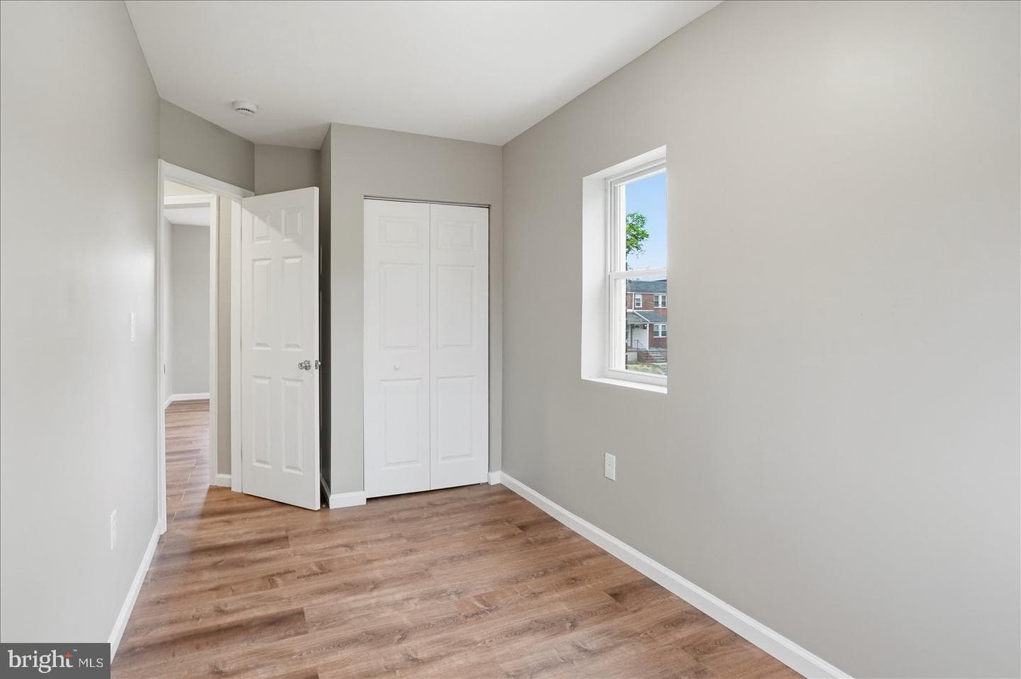 19 Warren Road photo 32
