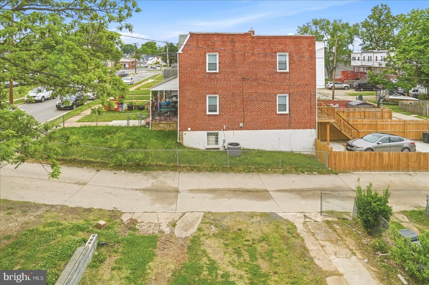 19 Warren Road photo 38
