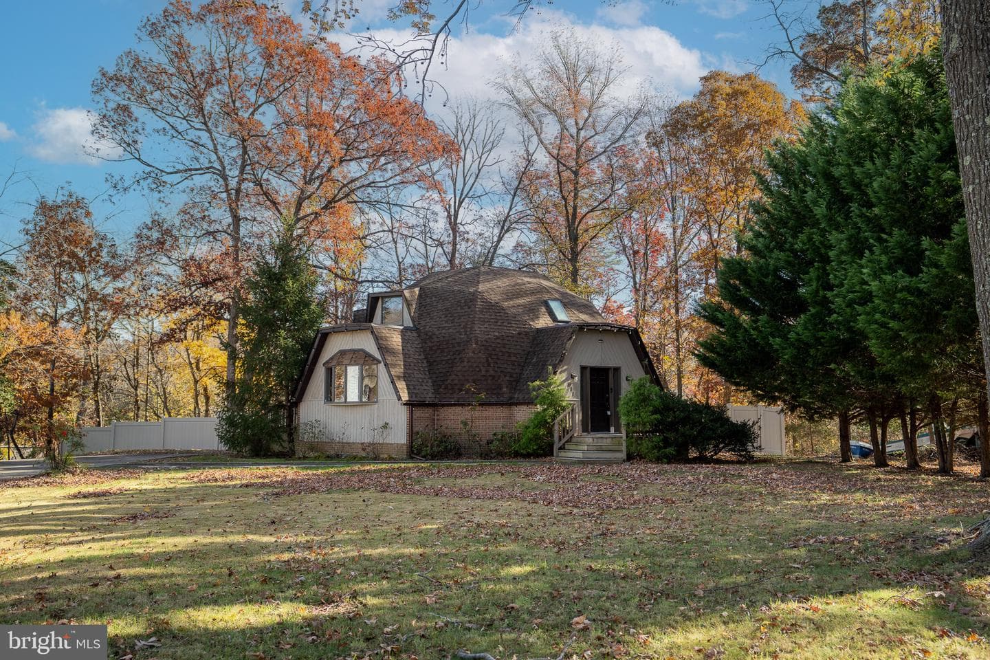 811 Cedar Avenue, Essex