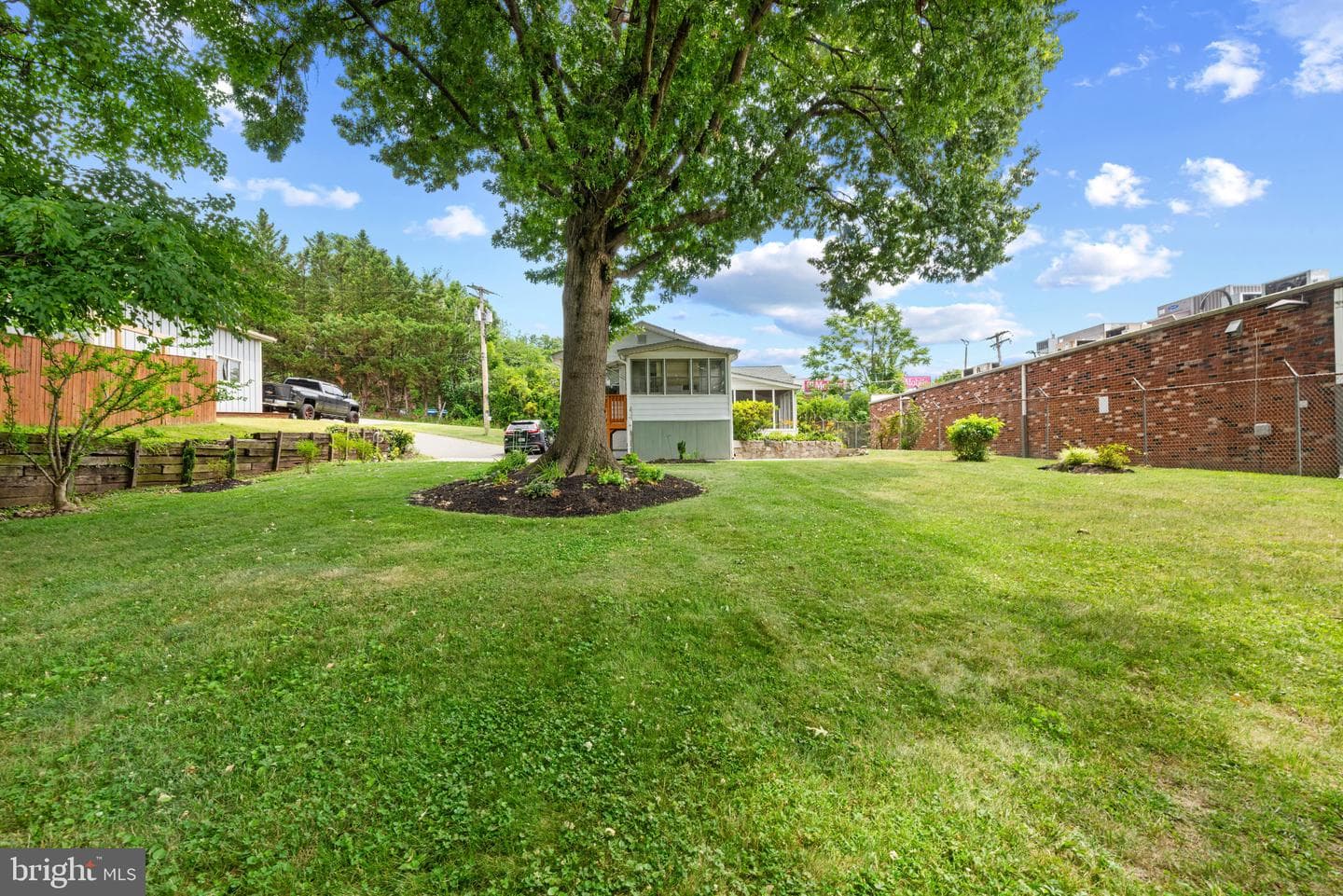 4107 Martin Avenue photo 18
