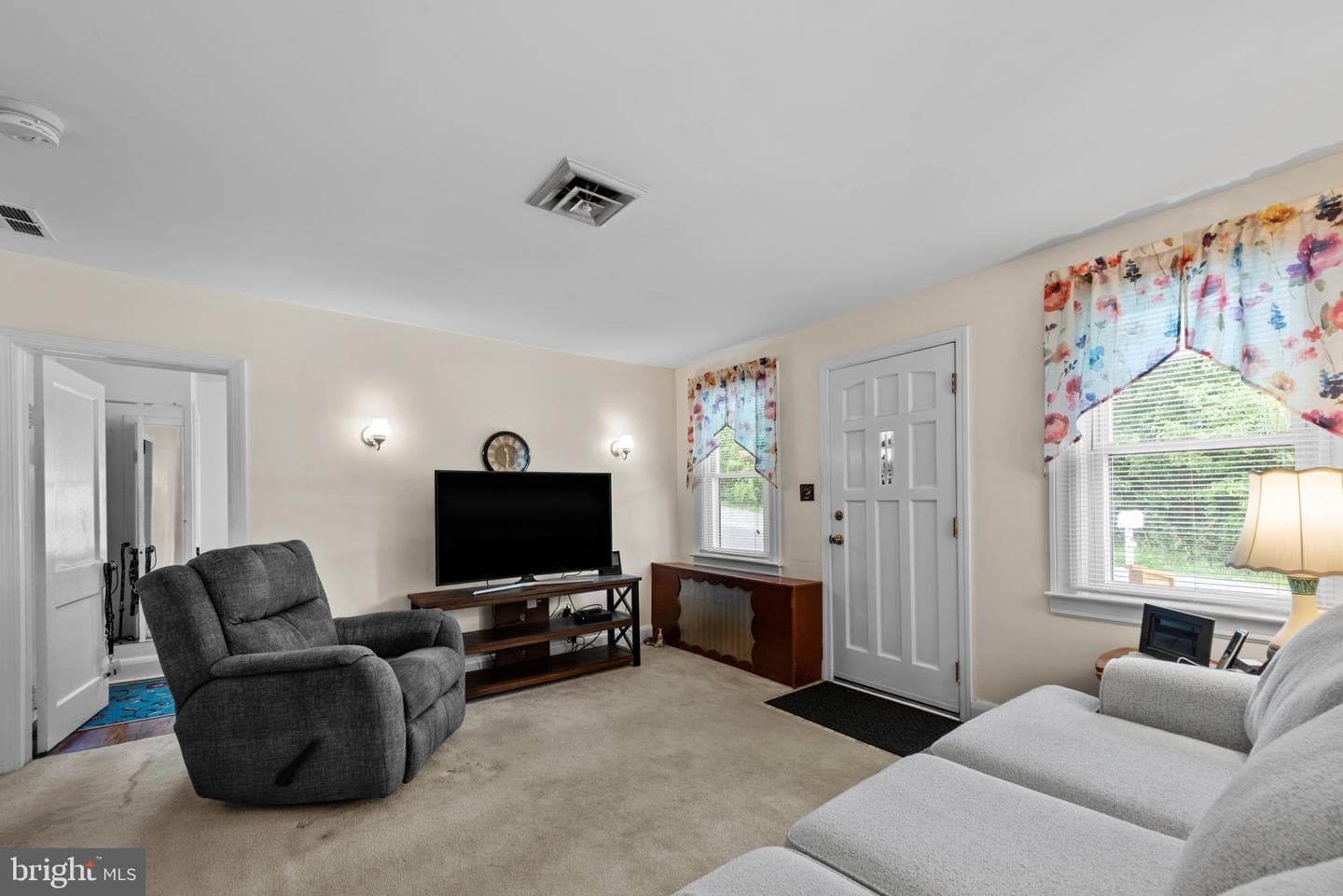 4107 Martin Avenue photo 5