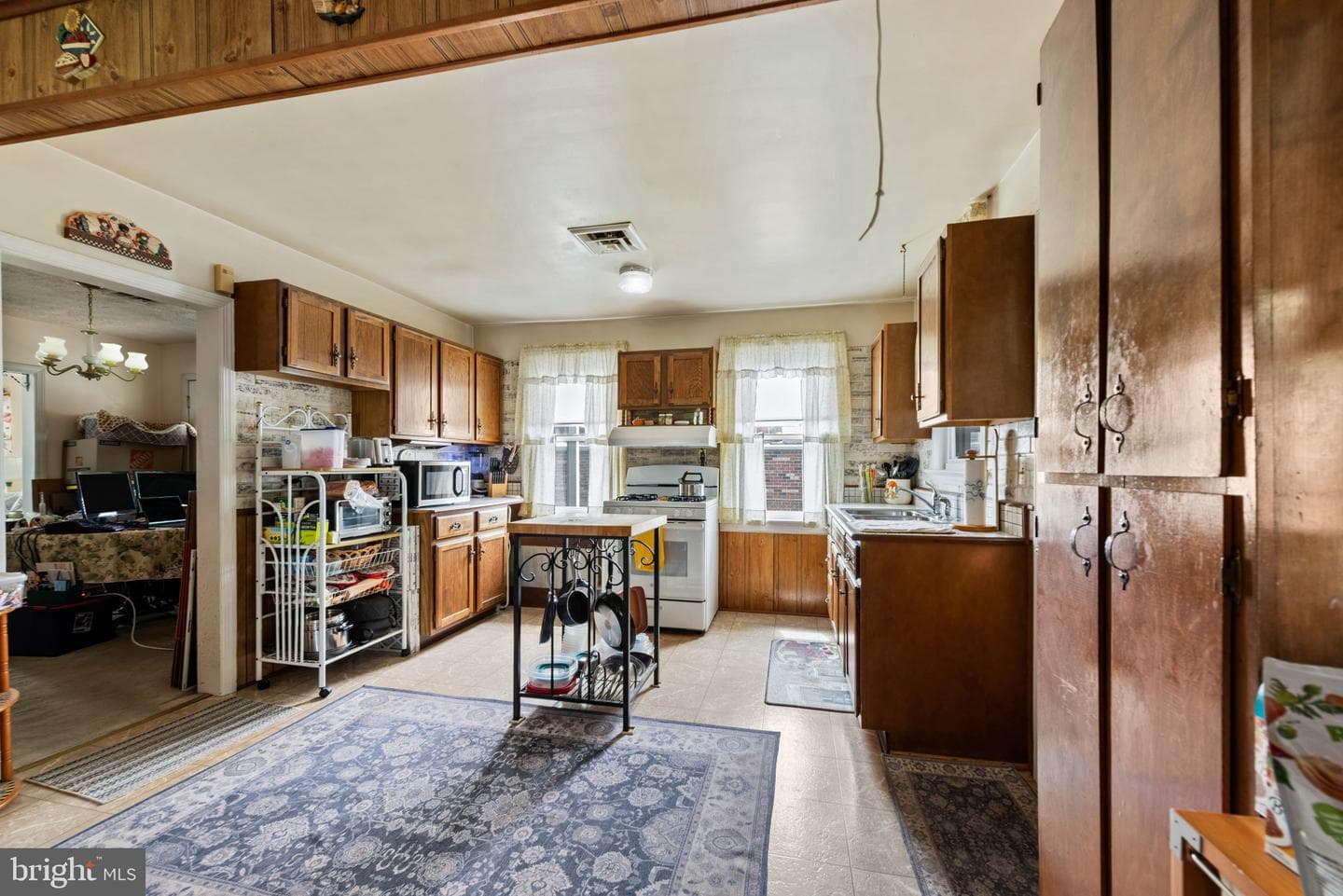 4107 Martin Avenue photo 9
