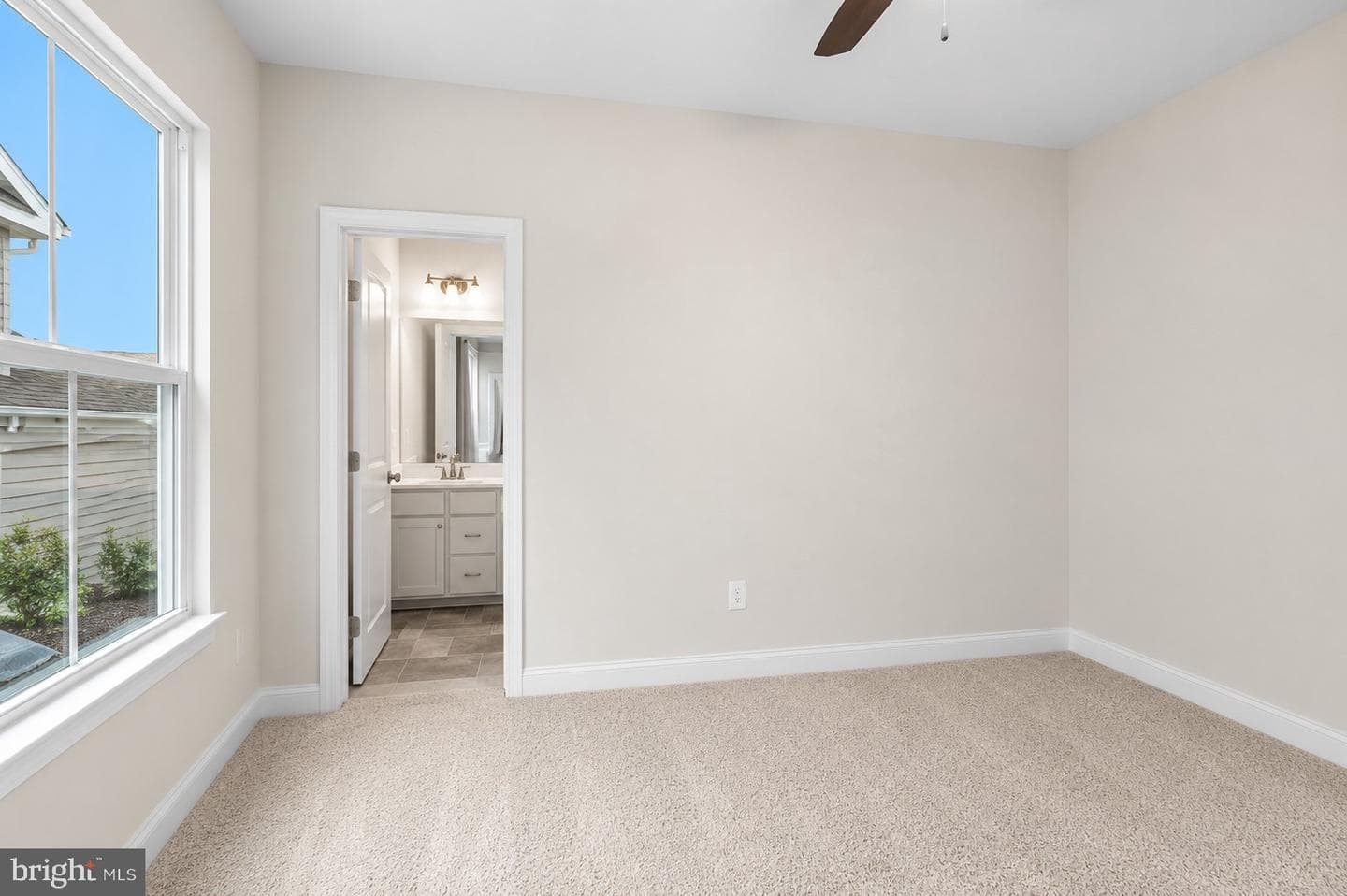 506 Ladywell Street photo 25
