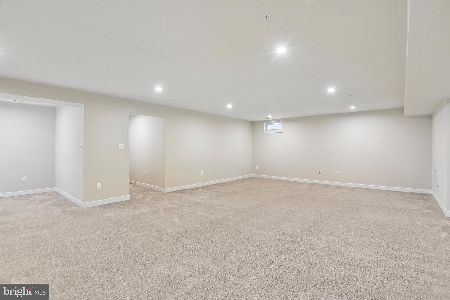 506 Ladywell Street photo 32