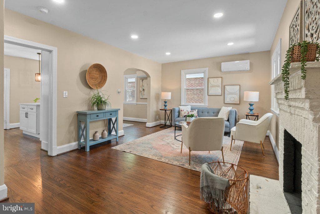 3027 Lavender Avenue photo 3