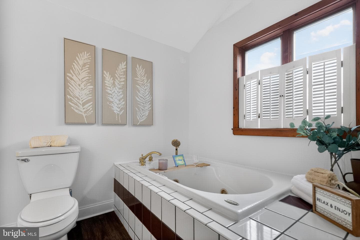 152 Kingston Park Lane photo 40