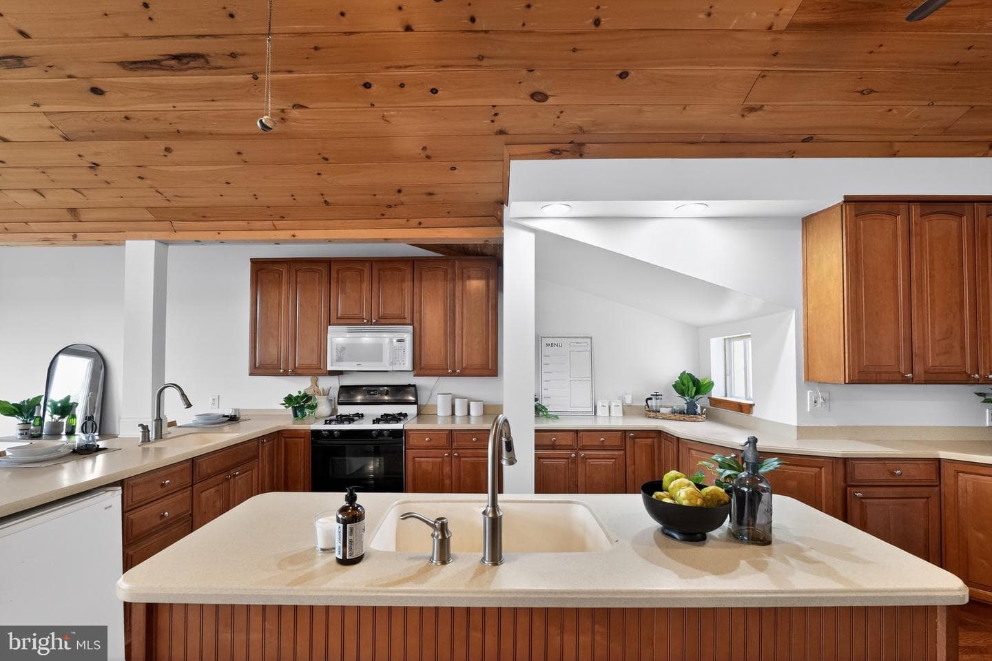 152 Kingston Park Lane photo 44