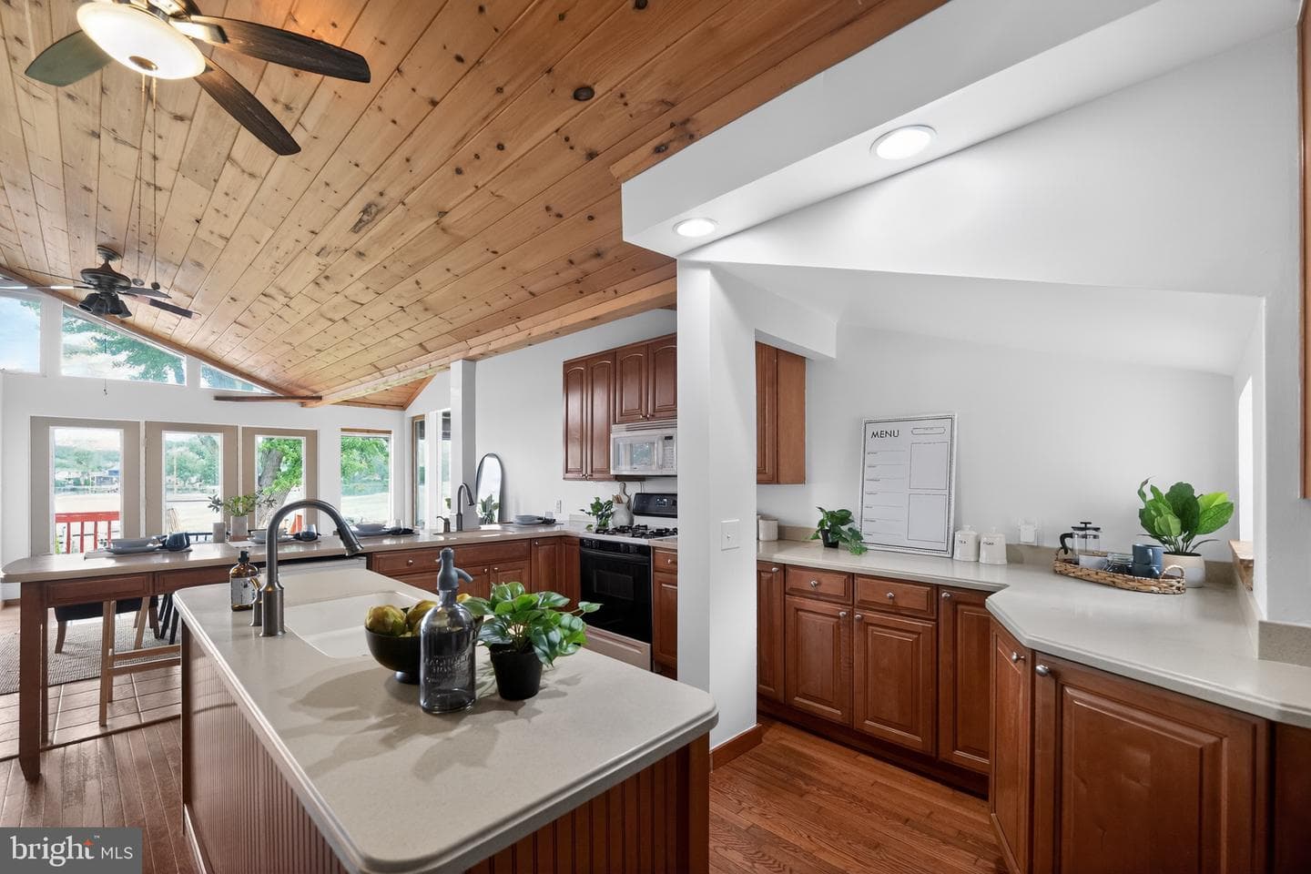 152 Kingston Park Lane photo 49