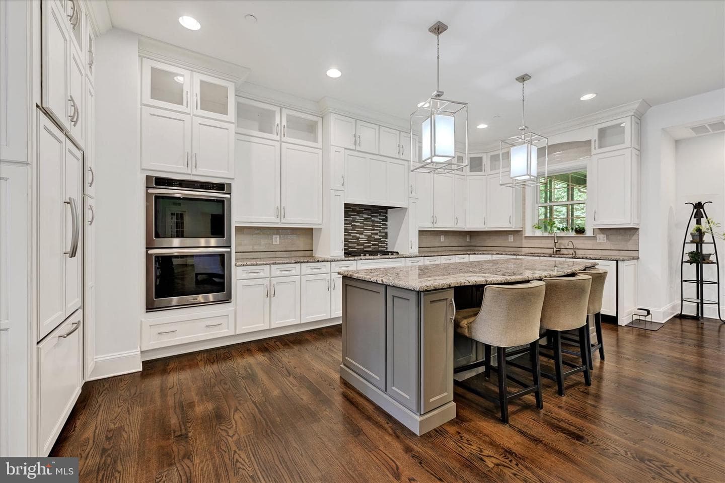 11702 Huntsworth Lane photo 25
