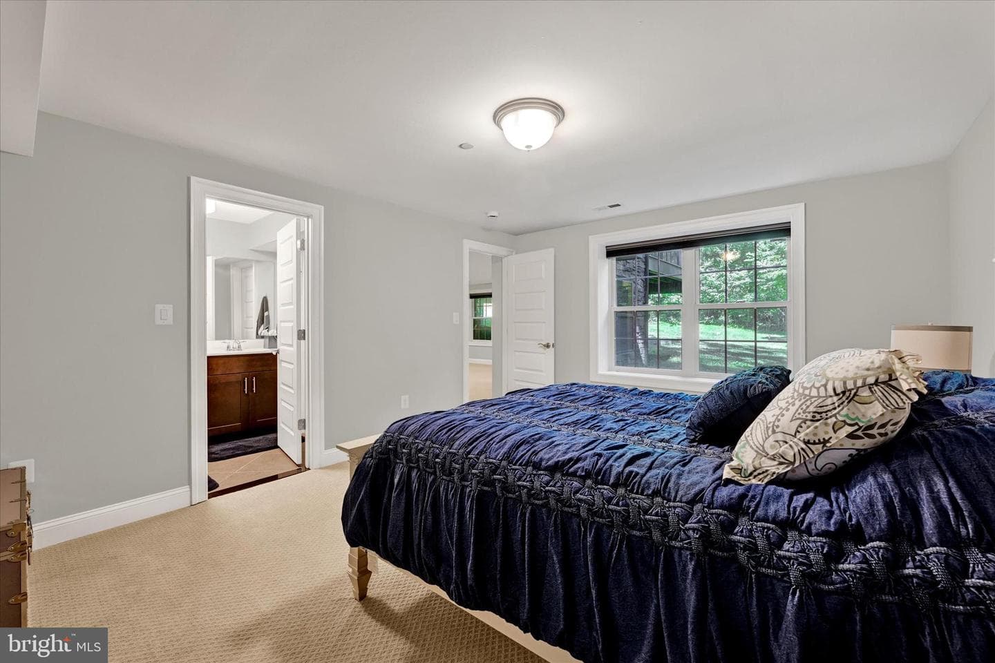 11702 Huntsworth Lane photo 49
