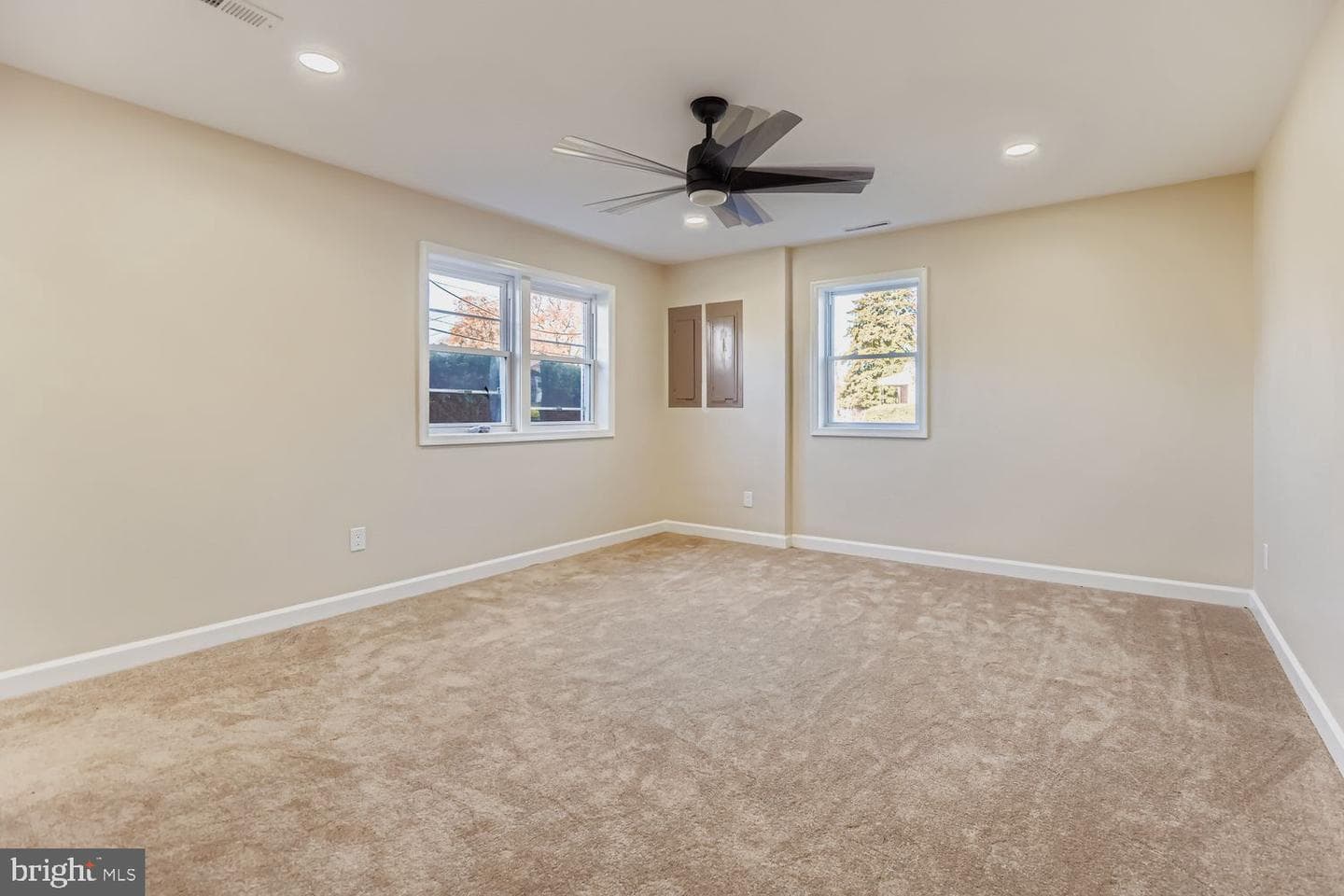 719 S Marlyn Avenue photo 25