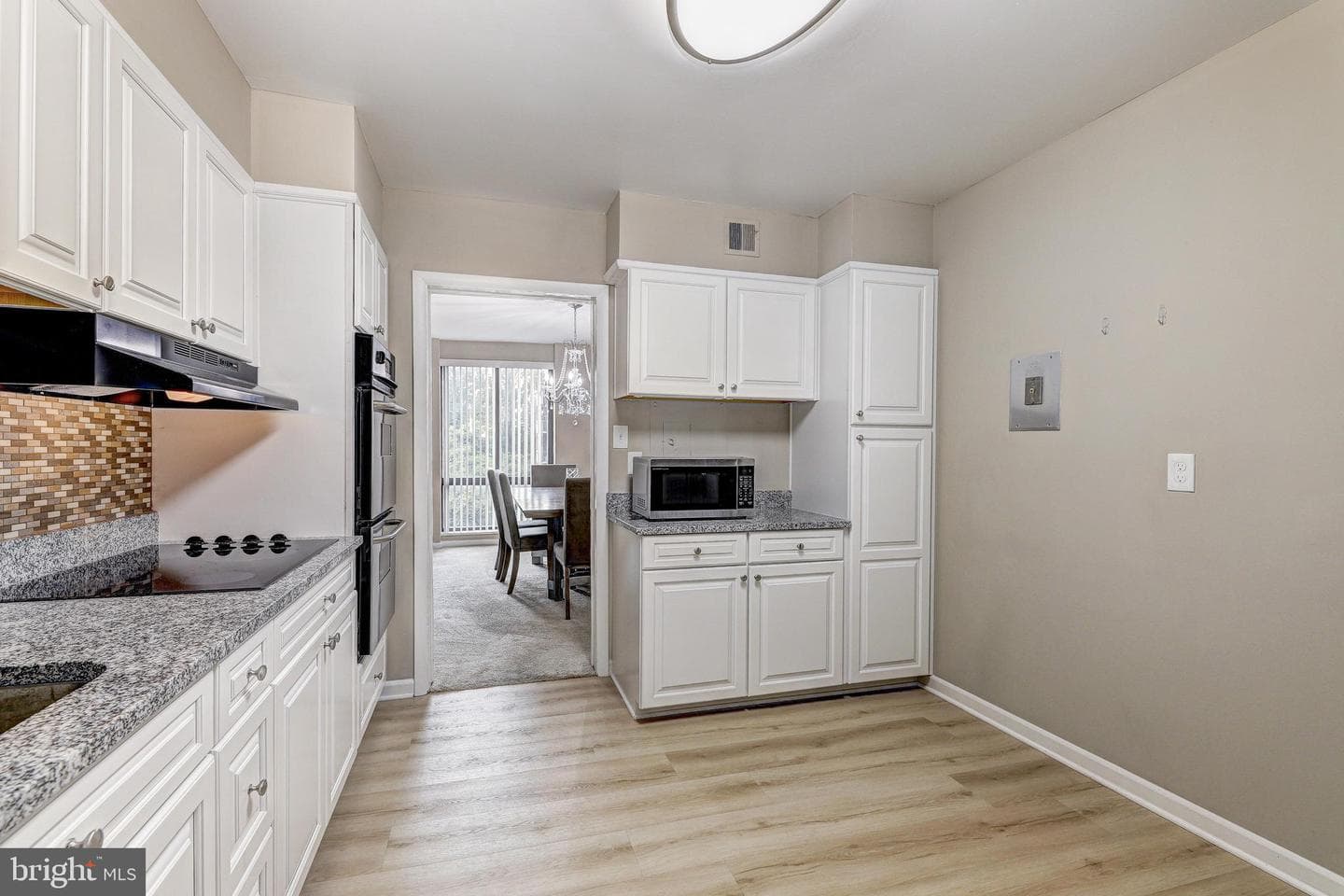 7 Slade Avenue #607 photo 17